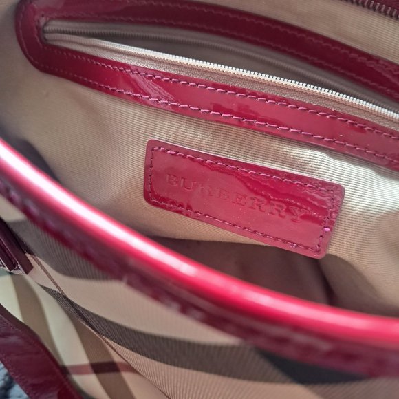 Authentic Burberry Tote - Picture 2 of 8